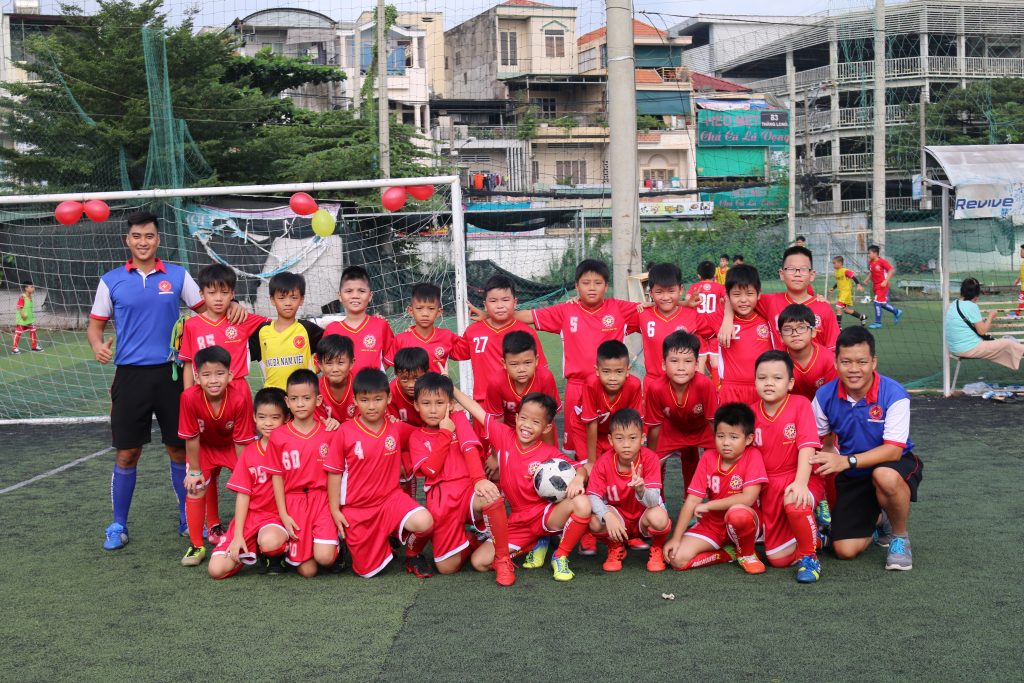 CLB dạy bóng đá trẻ em tại TpHCM
