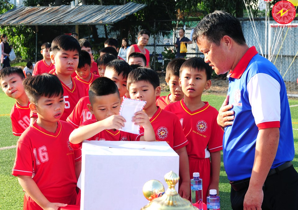 Trung tâm dạy bóng đá trẻ em uy tín tại TPHCM